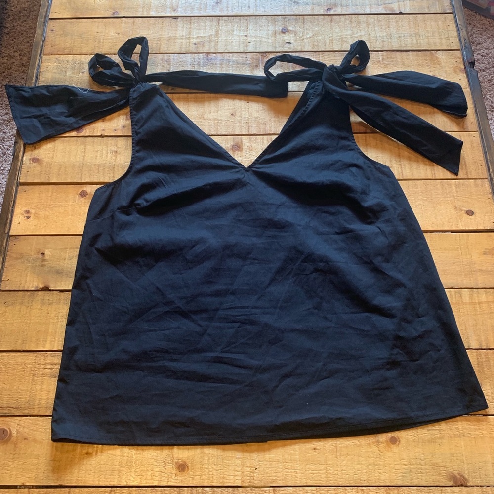 NWOT Black Top with tie shoulders